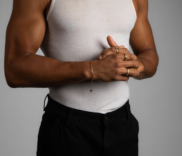 ÁGÚ2212 - 1104 by MAR