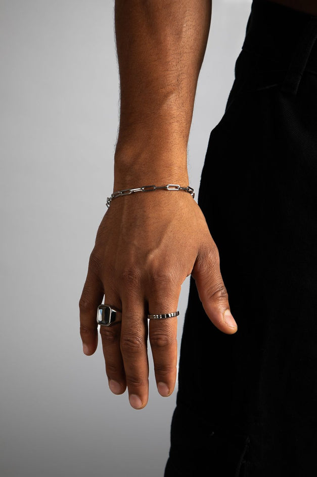 BREK1402 - 1104 by MAR