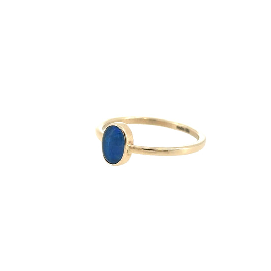 Handsmíðað hringur með bláum opal
